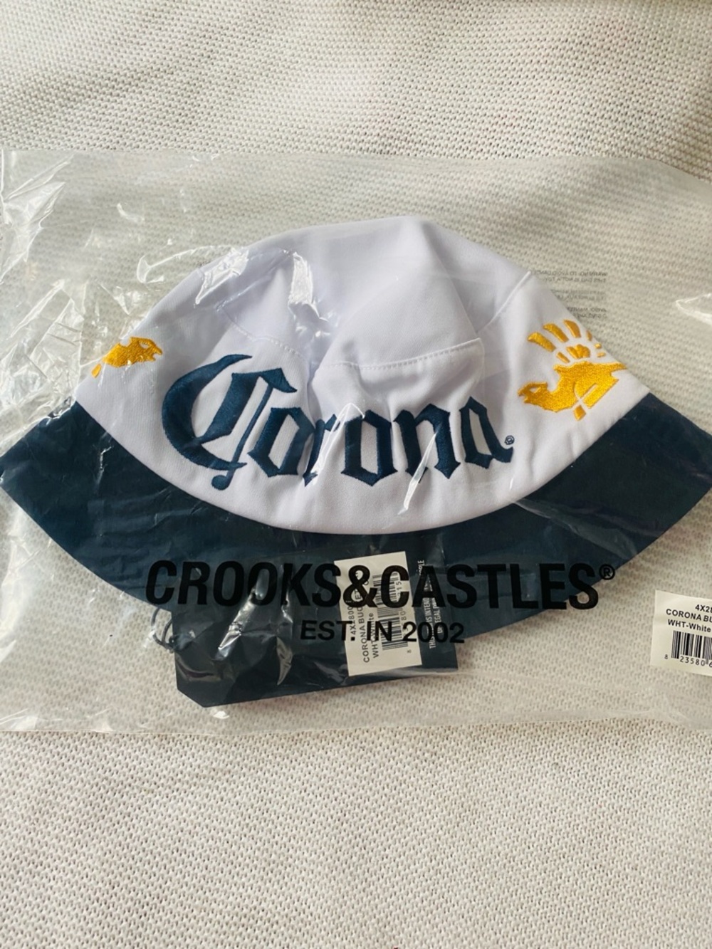 Corona crooks and castles hat